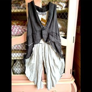 Magnolia Pearl Linen Emmett Tails Vest